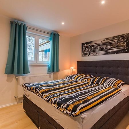 Moderne Ferienwohnung Mit Komfort Und Extras - Ideal Fuer Fahrradfahrer ยีเวอ ภายนอก รูปภาพ